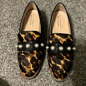 Womens Alex Marie Leopard Print Classic Loafer‎ size 7.5 Like New